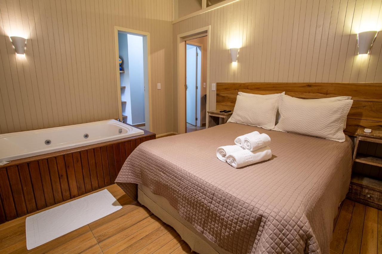 Pedra Preta Lodge *